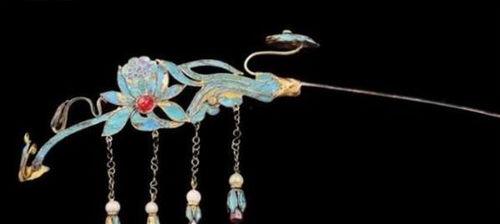 成人国风发簪怎么戴视频,古典韵味一簪尽显